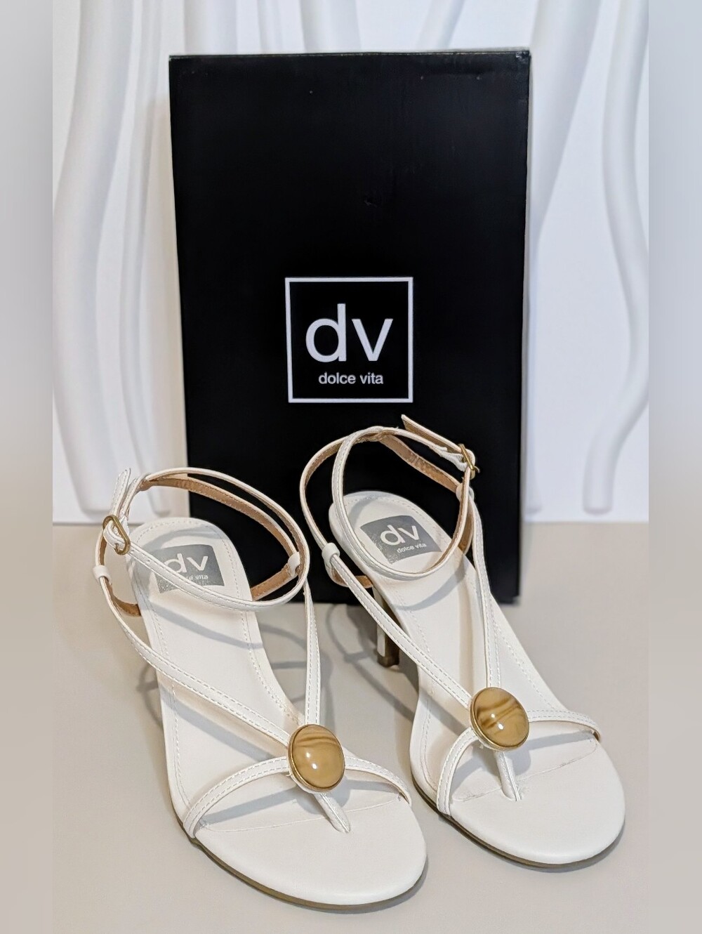 NIB Dolce Vita Cella Off White Strappy Heeled Sandals Size 8